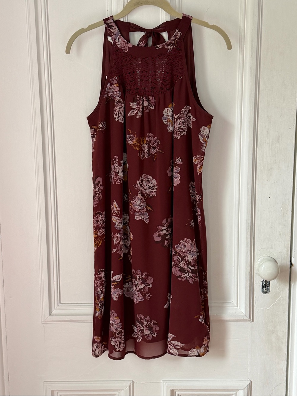 Women’s Maurice’s NWT Burgundy Floral Sleeveless Mini Dress Lace& Bow Detail